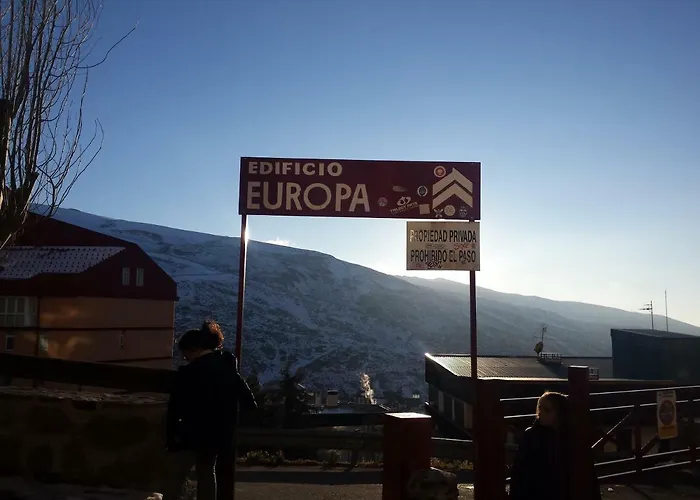 Edificio Europa Con Vistas Al Veleta